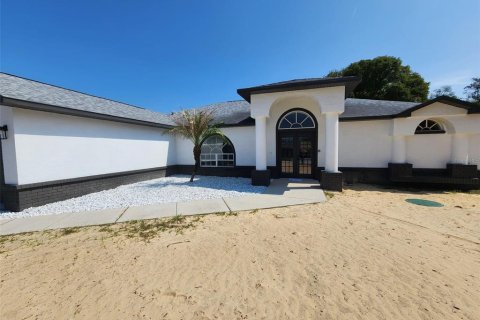 Villa ou maison à vendre à Spring Hill, Floride: 4 chambres, 228.35 m2 № 1724027 - photo 2
