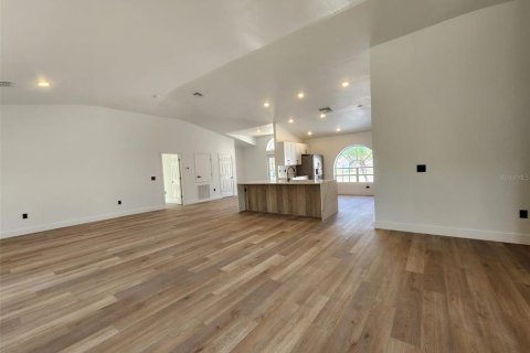 Villa ou maison à vendre à Spring Hill, Floride: 4 chambres, 228.35 m2 № 1724027 - photo 14