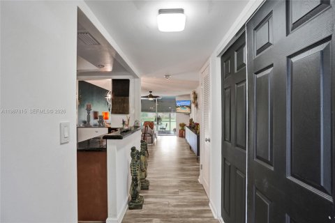 Condominio en venta en Sunrise, Florida, 2 dormitorios, 78.97 m2 № 2048761 - foto 5