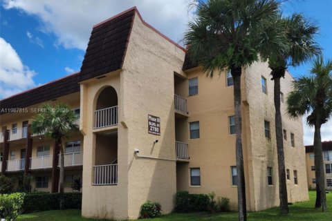 Condominio en Sunrise, Florida, 2 dormitorios  № 2048761