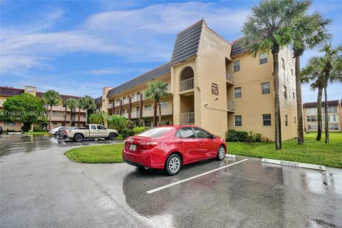 Condominio en venta en Sunrise, Florida, 2 dormitorios, 78.97 m2 № 2048761 - foto 2
