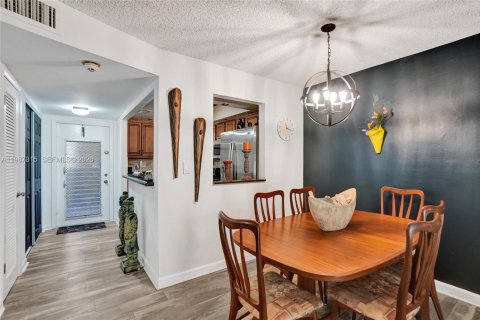 Condominio en venta en Sunrise, Florida, 2 dormitorios, 78.97 m2 № 2048761 - foto 12