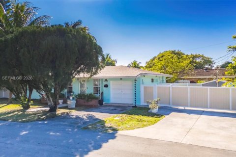 Villa ou maison à vendre à Hollywood, Floride: 2 chambres, 95.32 m2 № 2005388 - photo 25