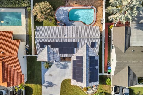 House in Miramar, Florida 3 bedrooms, 144.18 sq.m. № 2247791 - photo 23
