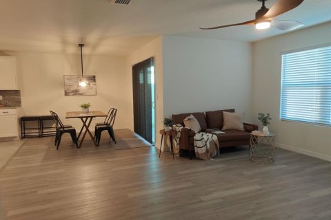 Villa ou maison à louer à Newberry, Floride: 4 chambres, 164.25 m2 № 2402948 - photo 7
