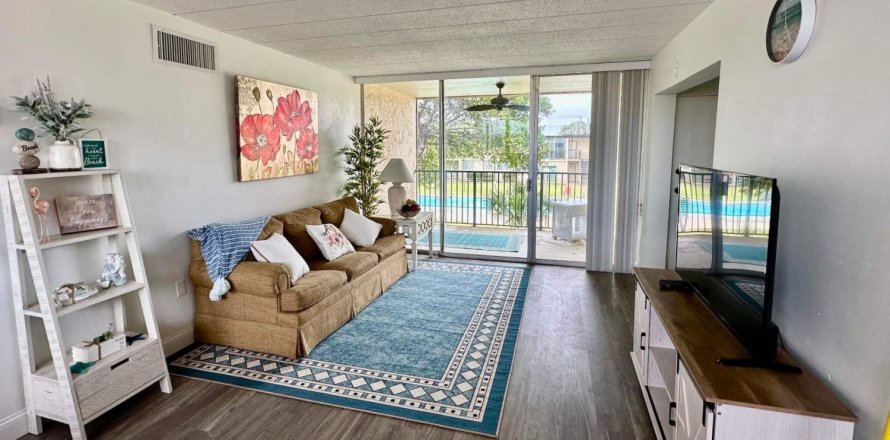 Condominio en Fort Walton Beach, Florida, 2 dormitorios  № 560905
