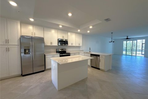 Copropriété à louer à Punta Gorda, Floride: 2 chambres, 145.76 m2 № 2104804 - photo 2