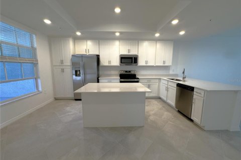 Copropriété à louer à Punta Gorda, Floride: 2 chambres, 145.76 m2 № 2104804 - photo 4
