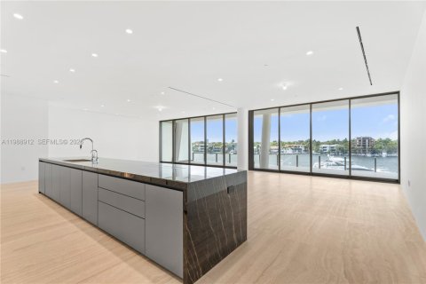 Copropriété à vendre à Miami, Floride: 4 chambres № 2090059 - photo 4