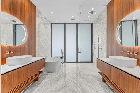 Copropriété à vendre à Miami, Floride: 4 chambres № 2090059 - photo 15