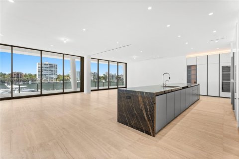 Copropriété à vendre à Miami, Floride: 4 chambres № 2090059 - photo 11