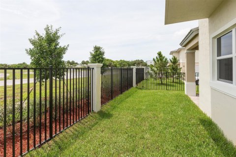 Снять в аренду таунхаус в Коконат Крик, Флорида 3 спальни, 153.29м2, № 1091761 - фото 1