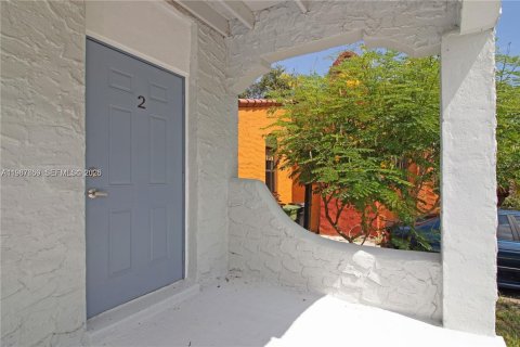 Снять в аренду виллу или дом в Форт-Лодердейл, Флорида 3 спальни, 422.33м2, № 2048962 - фото 3