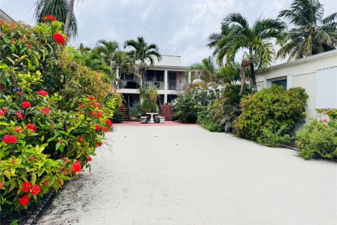 Condominio en alquiler en Hollywood, Florida, 38.65 m2 № 1929470 - foto 2