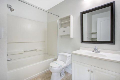 Copropriété à louer à Orlando, Floride: 3 chambres, 92.25 m2 № 1917425 - photo 11