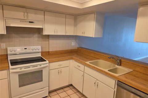 Condo in Clearwater, Florida, 2 bedrooms  № 2206488 - photo 20