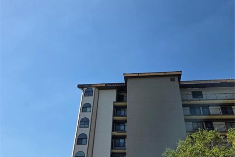 Condo in Clearwater, Florida, 2 bedrooms  № 2206488 - photo 2