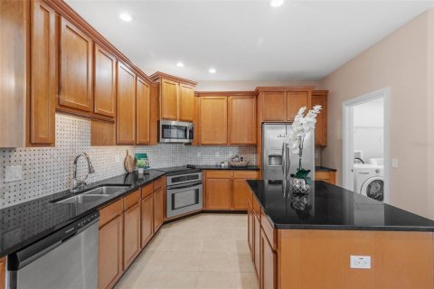 Casa en venta en Wesley Chapel, Florida, 3 dormitorios, 182.74 m2 № 1916213 - foto 10