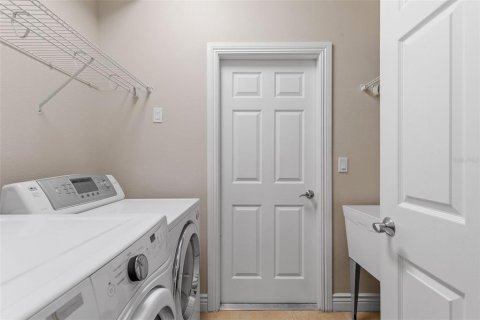 Casa en venta en Wesley Chapel, Florida, 3 dormitorios, 182.74 m2 № 1916213 - foto 16