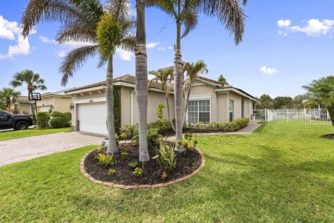 Villa ou maison à vendre à Port St. Lucie, Floride: 3 chambres, 143.72 m2 № 2087445 - photo 23