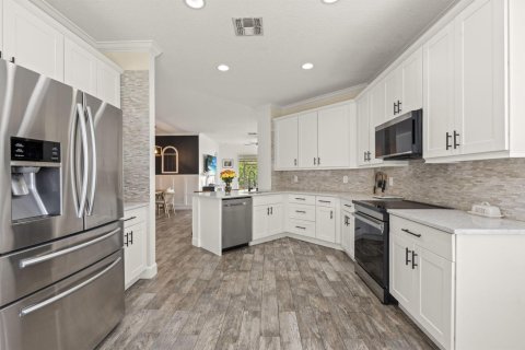 Villa ou maison à vendre à Port St. Lucie, Floride: 3 chambres, 143.72 m2 № 2087445 - photo 10