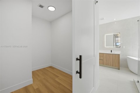 Купить виллу или дом в Майами, Флорида 4 спальни, 265.24м2, № 2021544 - фото 23