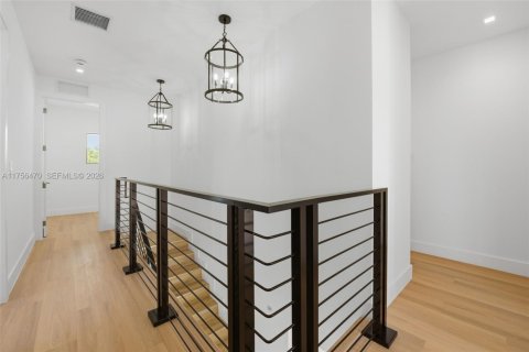 Купить виллу или дом в Майами, Флорида 4 спальни, 265.24м2, № 2021544 - фото 19