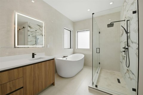 Купить виллу или дом в Майами, Флорида 4 спальни, 265.24м2, № 2021544 - фото 25