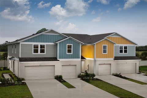 Adosado en Haines City, Florida 3 dormitorios, 159.79 m2 № 2119677