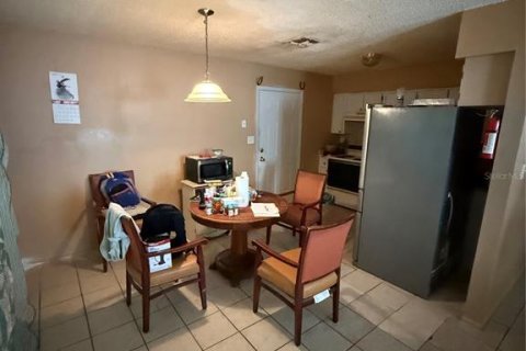 House in Eustis, Florida 3 bedrooms, 92.9 sq.m. № 1905170 - photo 4