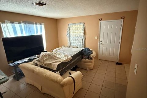 House in Eustis, Florida 3 bedrooms, 92.9 sq.m. № 1905170 - photo 6