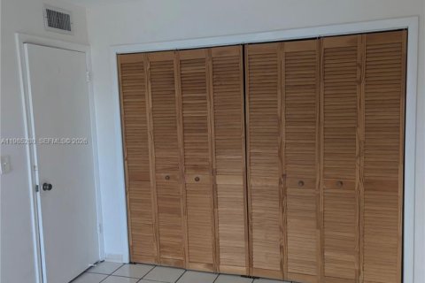 Купить кондоминиум в Майами, Флорида 2 спальни, 65.59м2, № 2090521 - фото 7