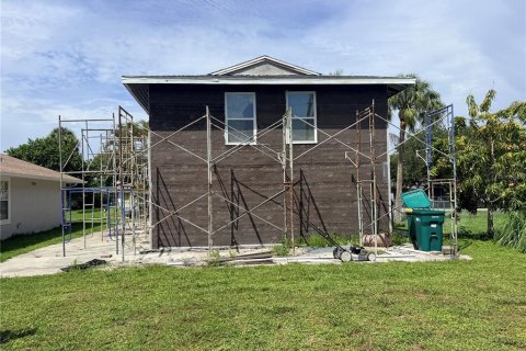 House in Naples, Florida 2 bedrooms, 80.27 sq.m. № 2197641 - photo 6