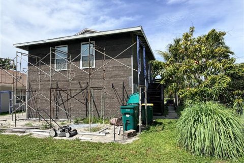 House in Naples, Florida 2 bedrooms, 80.27 sq.m. № 2197641 - photo 7