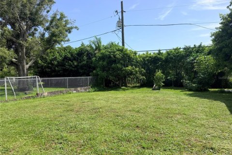 House in Naples, Florida 2 bedrooms, 80.27 sq.m. № 2197641 - photo 13