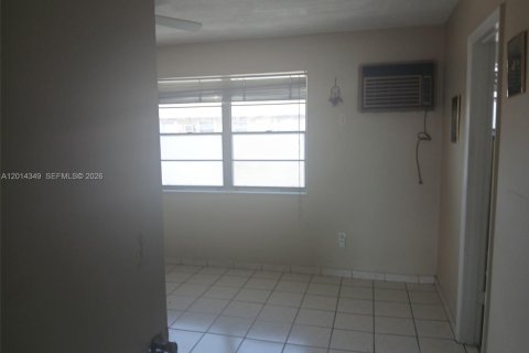 Copropriété à louer à Hialeah, Floride: 1 chambre, 54.91 m2 № 2076448 - photo 7