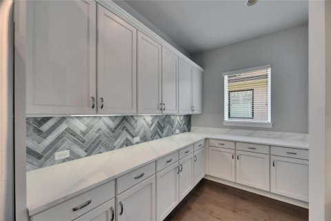 Casa en venta en Fish Hawk, Florida, 4 dormitorios, 337.89 m2 № 1637910 - foto 19