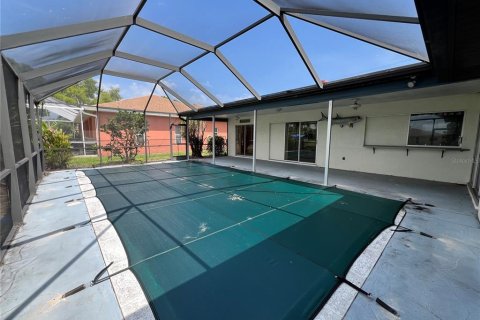 Casa en venta en Cape Coral, Florida, 3 dormitorios, 159.61 m2 № 1733297 - foto 13