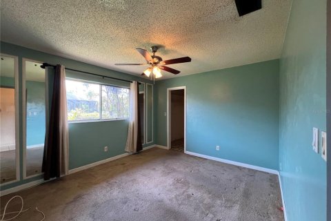 Casa en venta en Cape Coral, Florida, 3 dormitorios, 159.61 m2 № 1733297 - foto 12