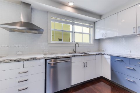 Touwnhouse à louer à Fort Lauderdale, Floride: 3 chambres, 217.95 m2 № 2036515 - photo 22