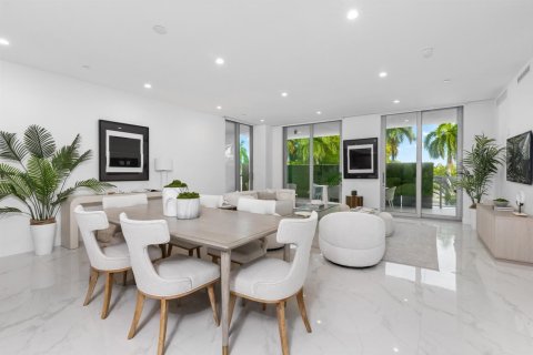 Copropriété à louer à Boca Raton, Floride: 4 chambres, 347.55 m2 № 2259599 - photo 8