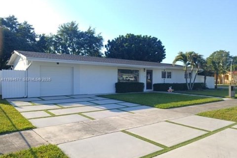 Купить виллу или дом в Майами, Флорида 3 спальни, 140.47м2, № 2051747 - фото 4