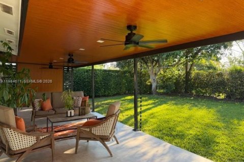 Купить виллу или дом в Майами, Флорида 3 спальни, 140.47м2, № 2051747 - фото 3