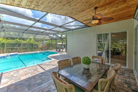 House in Valrico, Florida 4 bedrooms, 204.85 sq.m. № 1874069 - photo 2