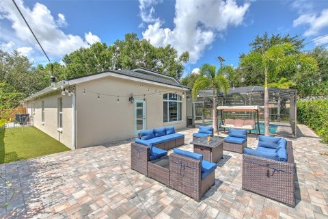 House in Valrico, Florida 4 bedrooms, 204.85 sq.m. № 1874069 - photo 22