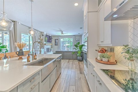 House in Valrico, Florida 4 bedrooms, 204.85 sq.m. № 1874069 - photo 7