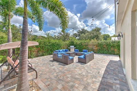 House in Valrico, Florida 4 bedrooms, 204.85 sq.m. № 1874069 - photo 21