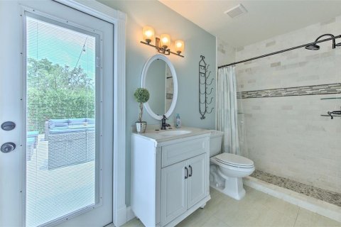 House in Valrico, Florida 4 bedrooms, 204.85 sq.m. № 1874069 - photo 18