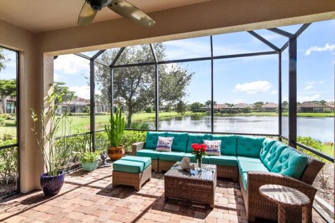 Villa ou maison à vendre à Sarasota, Floride: 3 chambres, 175.21 m2 № 2420470 - photo 4