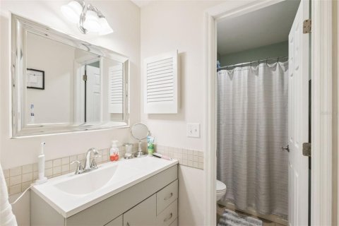 Condo in Tavares, Florida, 2 bedrooms № 2212211 - photo 14
